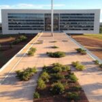 Edifício do TJDFT em Brasília representando lançamento de Informativo de Jurisprudência com decisões de 2025.