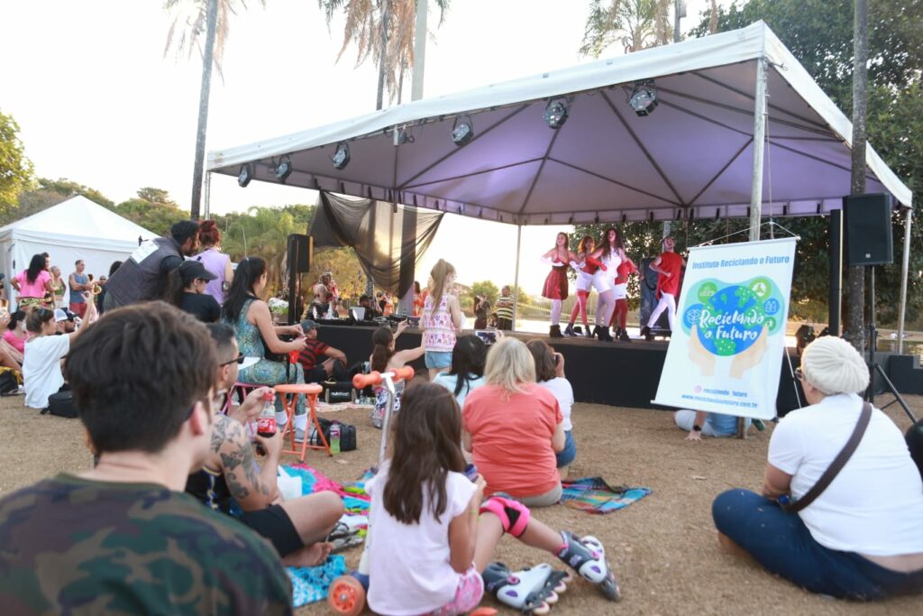 Projeto Elas capacita mulheres vulneráveis no DF com oficinas gratuitas