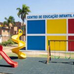 Fachada da creche Cepi Inspira em Ceilândia, DF, com capacidade para 188 crianças, inaugurada pelo governo.